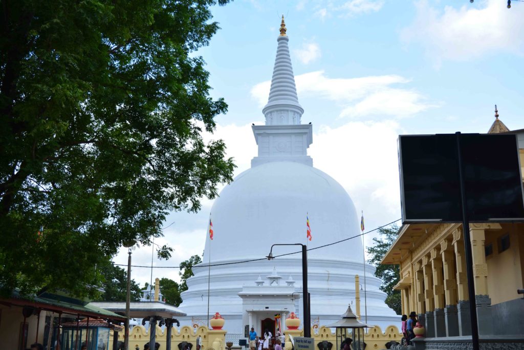 Mahiyanganaya-temple