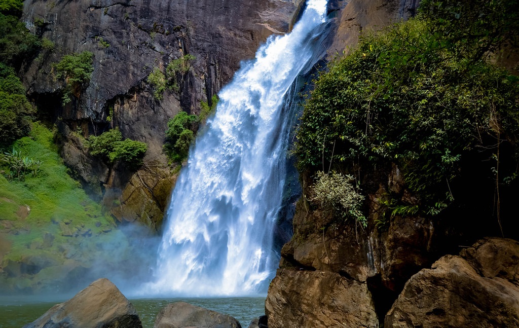 Kaveetha Travels Dunhinda Falls Badulla